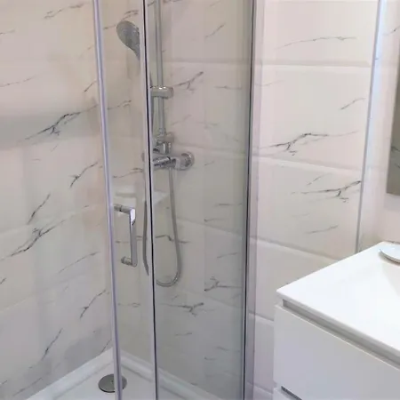 Apartamento Delille Centre 01 *